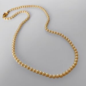 Monet Glass Pearl Necklace